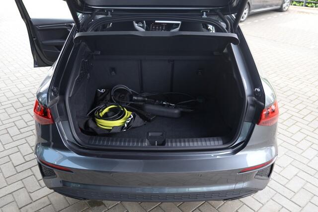 Audi A3 45 TFSI e *S LINE*PANO*BenO*RS-Stoelen*Adaptieve Cruise*Matrix*