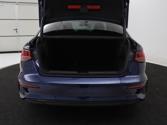 Audi A3 30 TFSI Advanced edition | Stoelverwarming | Adaptive cruise | Carplay | Sportstoelen | Virtual Cockpit | Navigatie | Full LED | Parkeerhulp | Climate control | Bluetooth