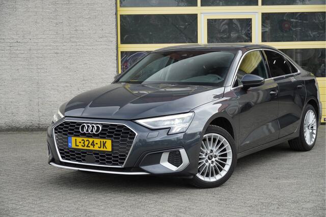 Audi A3 Limousine 30 TFSI Automaat! Business Edition BJ2021 Lmv 17" | Led V+A | Dynamische knipperlichten | Pdc | Trekhaak | App-Connect | Navi | Virtual cockpit | Climate control | Cruise control | Sportstoelen | Verwarmde voorstoelen | Zwarte hemel | Extra geti