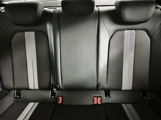 Audi A3 Limousine 30 TFSI Pro Line | S-edition | Camera |