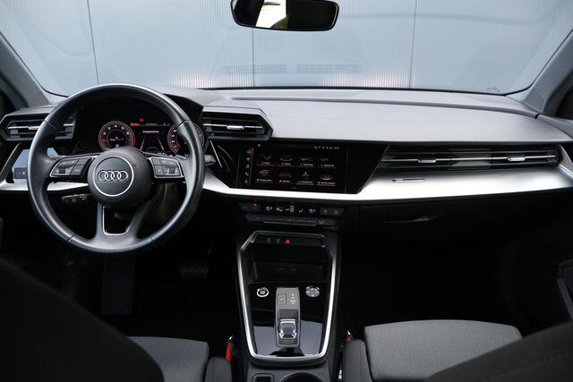 Audi A3 Limousine 30 TFSI Advanced edition Automaat | Camera | Adaptieve Cruise | Sportstoelen | Carplay | Virtual Cockpit
