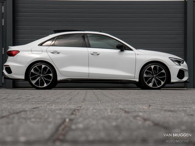 Audi A3 Limousine 35 TFSI S-Line Pano RS-Stoelen B&O Sfeer Camera 19" E-Stoelen