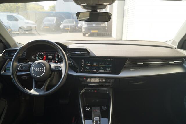 Audi A3 30 TFSI 110pk Automaat Business Edition -NAVI-ECC-