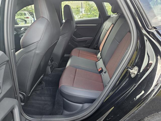 Audi A3 SPORTBACK 30 TFSI 110pk S Edition S-tronic / Virtual Cockpit / S-Line In_ en Exterieur / Navigatie