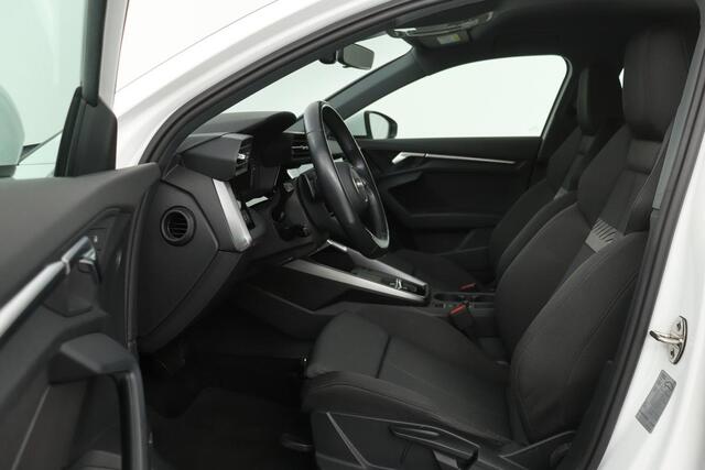 Audi A3 SPORTBACK 30 TFSI Business Edition | Virtual Cockpit | Sportstoelen | Carplay | Climate control | Full LED | Cruise control | PDC | Navigatie