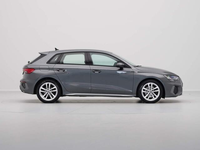Audi A3 SPORTBACK 35 TFSI 150pk S-Line edition Navigatie Pdc Clima Stoelverwarming