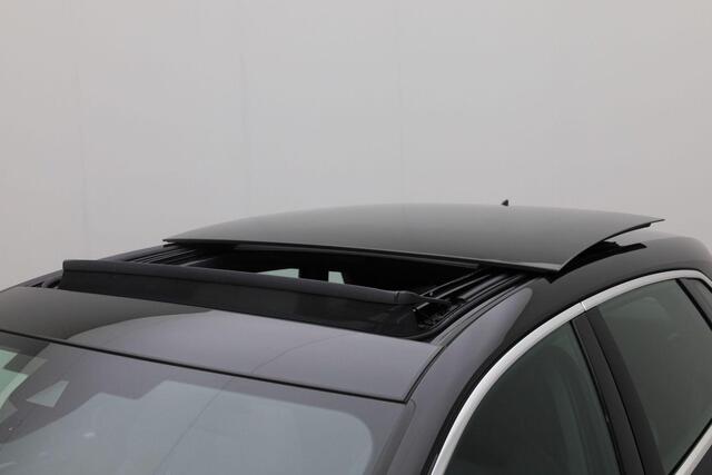 Audi A3 SPORTBACK 35 TFSI 150 pk S-tronic Advanced edition | Panoramadak | Trekhaak | Standkachel | Matrix LED | Achteruitrijcamera | Stoelverwarming