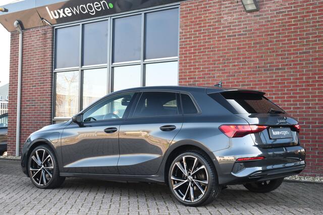 Audi A3 SPORTBACK 40 TFSI e S-zetels ACC Head-up 19inch El-klep