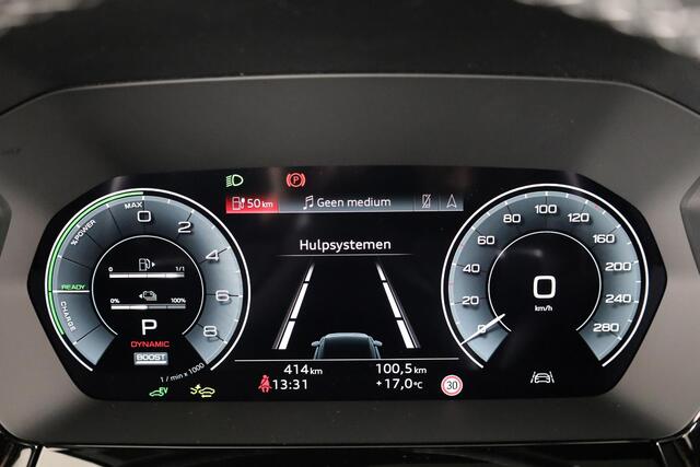 Audi A3 SPORTBACK 45 TFSI e S edition Competition 272pk | Panoramadak | 19 inch lichtmetalen velgen | Sonos Premium Audio | Navigatie