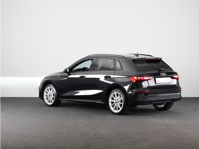 Audi A3 SPORTBACK 40 TFSI e S edition 204 pk S-tronic | Verlengde garantie | Navigatie | Trekhaak (afneembaar) | Parkeersensoren (Park assist) | Adaptieve cruise control | Stoelverwarming | S-line |