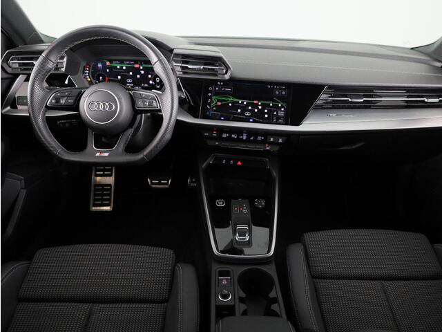 Audi A3 SPORTBACK 30 TFSI S edition 110 pk S-tronic | Verlengde garantie | Navigatie | Parkeersensoren achter | Adaptieve cruise control | Full-LED koplampen | S-line |
