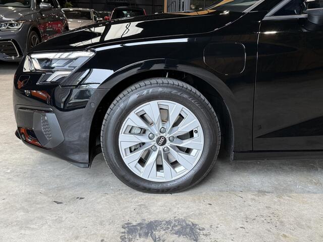 Audi A3 SPORTBACK 40 TFSI e Business edition S-Line. 204 PK. Panoramadak. 35000 km BTW
