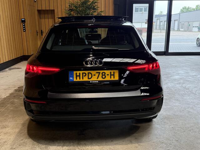 Audi A3 SPORTBACK 40 TFSI e Business edition S-Line. 204 PK. Panoramadak. 35000 km BTW