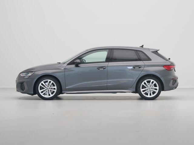 Audi A3 SPORTBACK 35 TFSI 150pk S-Tronic S-Line edition Stoelverwarming Pdc Acc Navigatie Carplay Elek. Stoelen