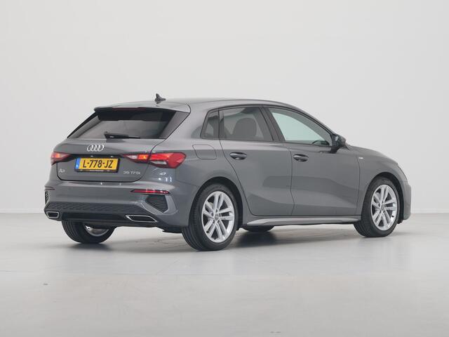 Audi A3 SPORTBACK 35 TFSI 150pk S-Tronic S-Line edition Stoelverwarming Pdc Acc Navigatie Carplay Elek. Stoelen