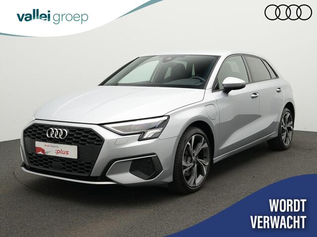 Audi A3 SPORTBACK S-Line 40 TFSI e 204 pk S-tronic | Camera | Standkachel | Leder | Stoelverwarming | Cruise Control | 18 inch