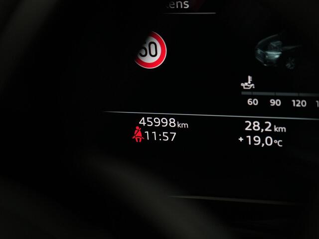 Audi A3 SPORTBACK S-Line 40 TFSI e 204 pk S-tronic | Camera | Standkachel | Leder | Stoelverwarming | Cruise Control | 18 inch