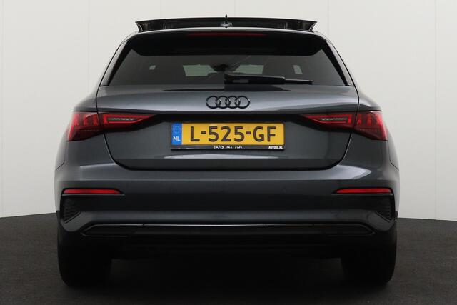 Audi A3 SPORTBACK 40 TFSI e Sport RS3-Sportstoelen Pano-dak Leder Stoelverw.