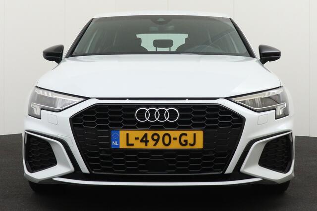 Audi A3 SPORTBACK 150 PK Aut. TFSI S-Line Sportstoelen Navi Parelmoer-Lak