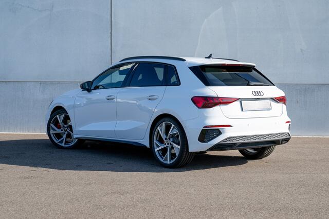 Audi A3 SPORTBACK 35 TFSI S Line 2 x S-Line | Leer | 19" LMV | B&O