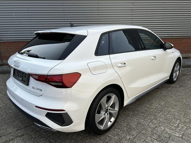 Audi A3 SPORTBACK 30 TFSI | S Line | Automaat | Stoelverwarming | CarPlay | Virtual Cockpit |