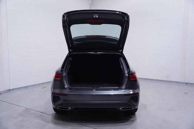 Audi A3 SPORTBACK 30 TFSI S line Navi Clima PDC Virtual cockpit Adaptive cruise Apple Carplay