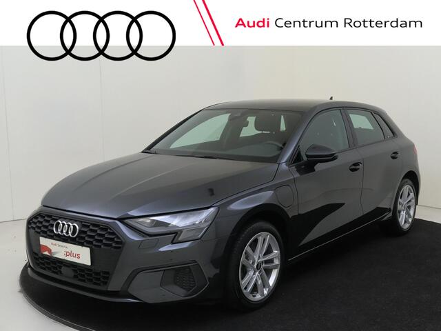 Audi A3 SPORTBACK 40 TFSI e Edition | Trekhaak | Stoelverwarming | Keyless | Navigatie Plus | Virtual cockpit Plus | CarPlay | Cruise control |