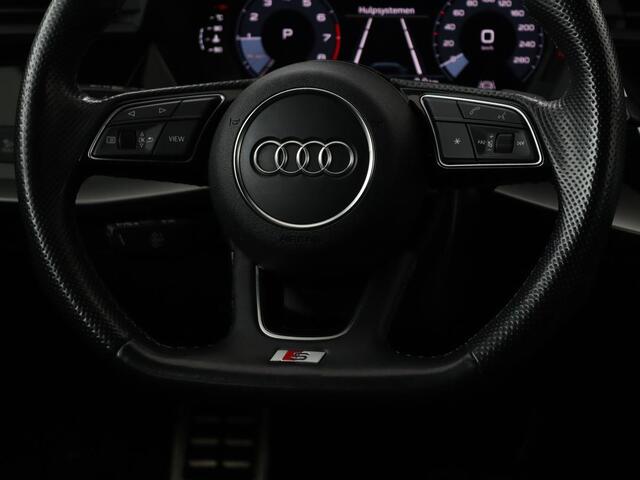 Audi A3 SPORTBACK 30 TFSI S edition | Carplay | Full LED | Virtual Cockpit | Sportstoelen | Half leder | Getint glas | Climate control | Cruise control