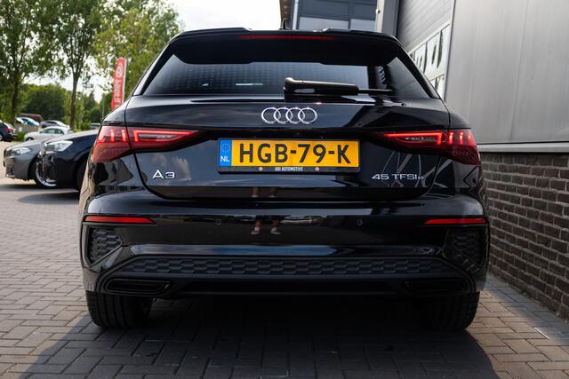 Audi A3 SPORTBACK 45 TFSI e 245 pk S-Edition Competition / Facelift/ Matrix-Led/ Sport-Stoelen/ Stoel.Verw/ Keyless/ Camera/ Black-Optiek/ 18'' LMV