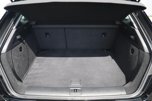 Audi A3 SPORTBACK 35 TFSI CoD S-Line 150PK Automaat Adaptive Cruise Lane Assist Sportstoelen 18 inch LMV Stoelverwarming Full LED Navigatie Clima Carplay Android