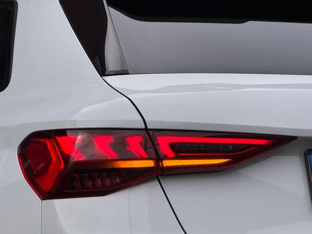 Audi A3 SPORTBACK 30 TFSI Automaat 3X S-Line *NL-AUTO*
