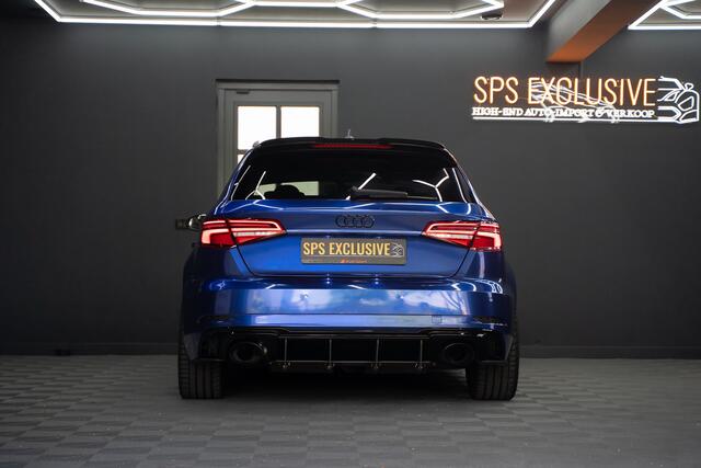 Audi A3 SPORTBACK 2.5 TFSI RS 3 quattro / 875pk / gebouwde DAZA / Keramisch / NL&1e eig / B&O / KWV3 / WMI / Nardo / Titanium exhaust / Virtual cockpit