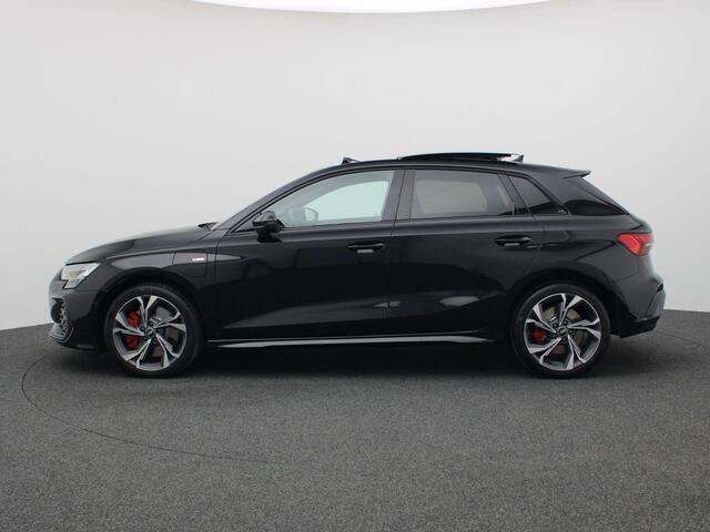 Audi A3 SPORTBACK 45 TFSI e S edition Competition 272PK S-tronic Led matrix, adaptive cruise, schuif-kanteldak, keyles, achteruitrijcamera, stoelverwarming voor, 18" lichtmetaal