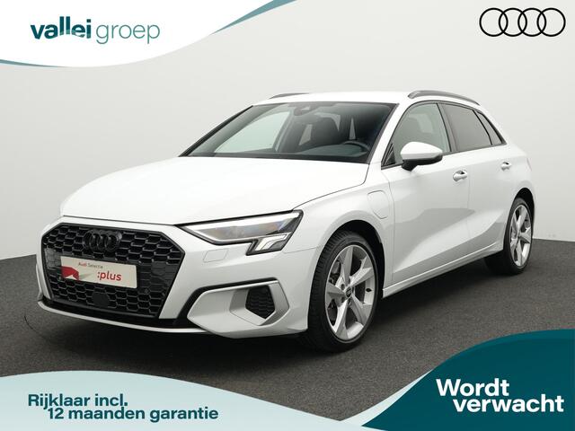 Audi A3 SPORTBACK 40 TFSI e 204 pk S-tronic Advanced edition / S-Line | Trekhaak | Elektr. verstelbare stoelen | Achteruitrijcamera | Navigatie