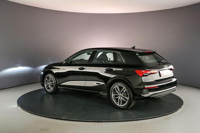 Audi A3 SPORTBACK 30 TFSI Pro Line | Cruise | Carplay | Led | Leder Stuur |