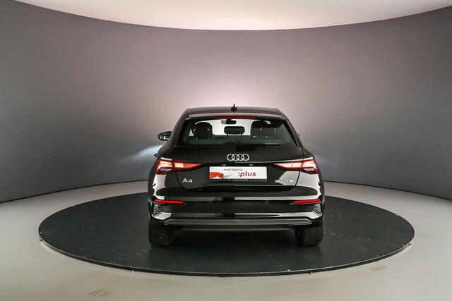 Audi A3 SPORTBACK 30 TFSI Pro Line | Cruise | Carplay | Led | Leder Stuur |