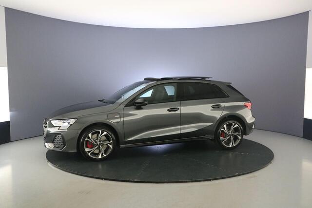 Audi A3 SPORTBACK 45 TFSI e S edition Competition | Pano | Headup | Sonos | ACC | Led | Virtual cockpit | Ambient lighting | Camera |