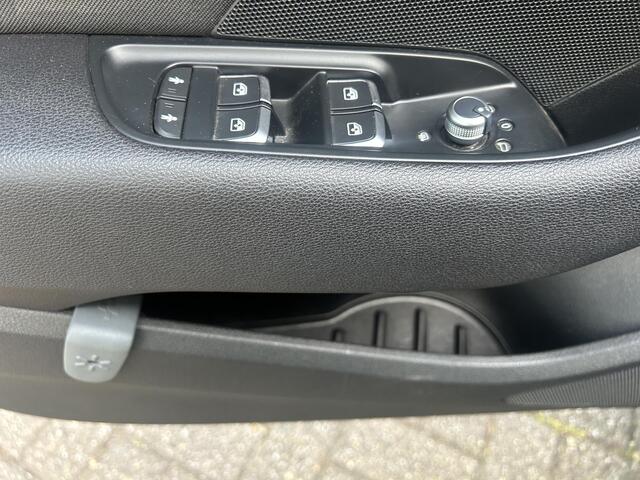 Audi A3 SPORTBACK 30 TFSI Advance