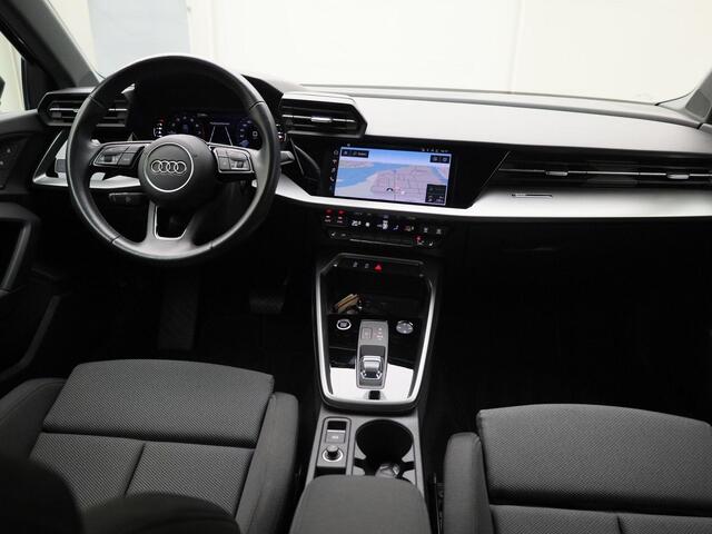 Audi A3 SPORTBACK 35 TFSI/150PK Edition One · S-line Exterieur · Apple Car Play · Navigatie · Stoelverwarming