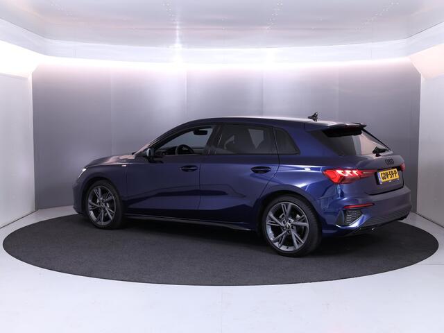 Audi A3 SPORTBACK 30 TFSI S edition 110PK S-Tronic (Automaat) | Verlengde garantie | Navigatie | 18"LM velgen | Privacy glas |