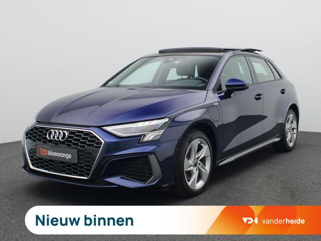 Audi A3 SPORTBACK 40 TFSI e Business edition 204PK S-Tronic Pano-Schuifdak, Clima, Cruise Controle, Navi, Head-Up Display, Keyless, Parkeersensoren voor en achter, Trekhaak, 17" LM Velgen