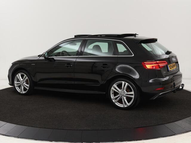 Audi A3 SPORTBACK 1.4 e-tron Lease Edition | Panoramadak | Trekhaak | Cruise control | Digitaal cockpit | LMV 18 inch | LED | S-line | Keyless go | PDC