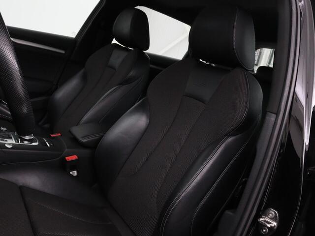 Audi A3 SPORTBACK 1.4 e-tron Lease Edition | Panoramadak | Trekhaak | Cruise control | Digitaal cockpit | LMV 18 inch | LED | S-line | Keyless go | PDC