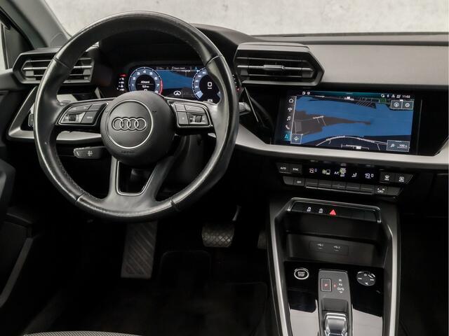 Audi A3 SPORTBACK 30 TFSI Sportline Automaat (APPLE CARPLAY, GROOT NAVI, CLIMATE, PARKEERSENSOREN, SPORTSTOELEN, LED KOPLAMPEN, LANE ASSIST, CRUISE, NIEUWSTAAT)