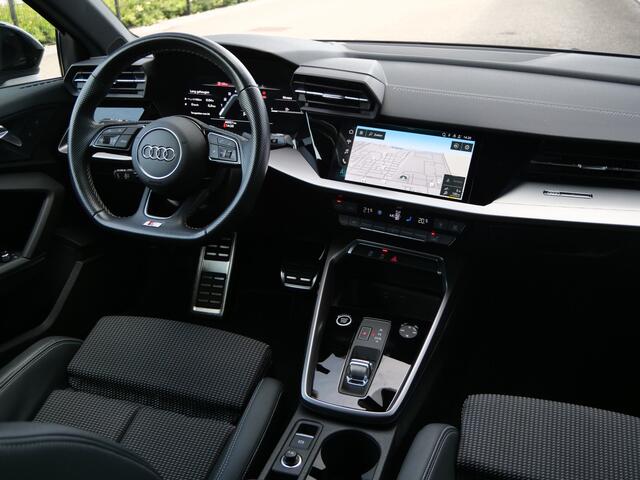 Audi A3 SPORTBACK 30TFSI 110pk S edition Automaat S-Line / Navigatie / Adaptive cruise