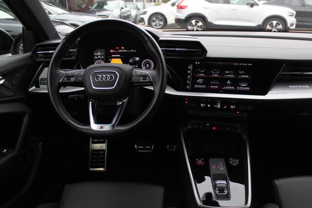 Audi A3 SPORTBACK 45 TFSI e S edition Competition / Camera / Leder / B&O / ACC / Keyless / 18'' / Navigatie / Stoelverwarming
