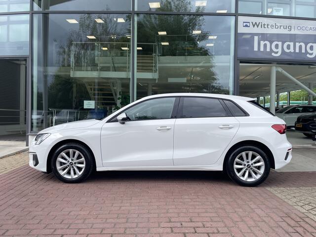 Audi A3 SPORTBACK 30 TFSI Pro Line / Parkeersensoren achter / Led verlichting / Cruise control / Carplay