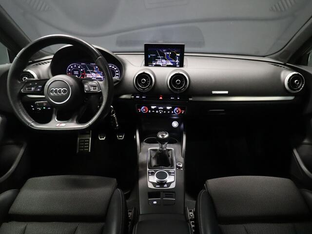 Audi A3 SPORTBACK 30 TFSI S-Line Sport [VIRTUAL COCKPIT, S-LINE, VLAK SPORTSTUUR, STOELVERWARMING, BLUETOOTH, CRUISE CONTROL, CLIMATE CONTROL, NIEUWSTAAT]