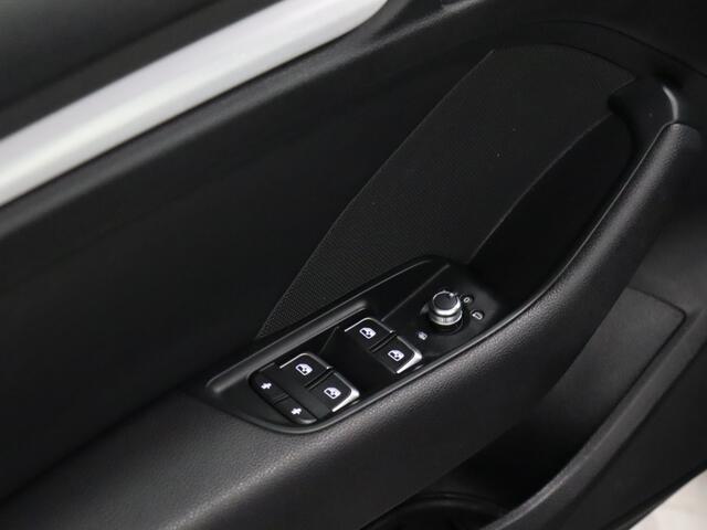 Audi A3 SPORTBACK 30 TFSI S-Line Sport [VIRTUAL COCKPIT, S-LINE, VLAK SPORTSTUUR, STOELVERWARMING, BLUETOOTH, CRUISE CONTROL, CLIMATE CONTROL, NIEUWSTAAT]