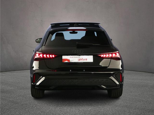 Audi A3 SPORTBACK 45 TFSI e S edition Competition | Pano | Sonos 3D | Led | Camera | Head up | Virtual cockpit |